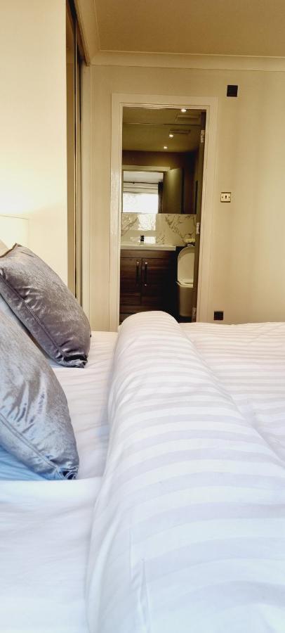Double King Suite, Canary Wharf Waterfront ลอนดอน ภายนอก รูปภาพ