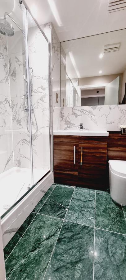 Double King Suite, Canary Wharf Waterfront ลอนดอน ภายนอก รูปภาพ