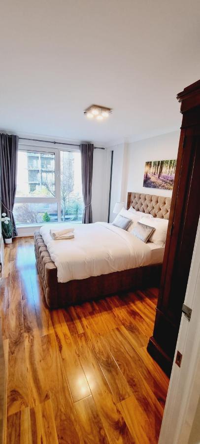 Double King Suite, Canary Wharf Waterfront ลอนดอน ภายนอก รูปภาพ