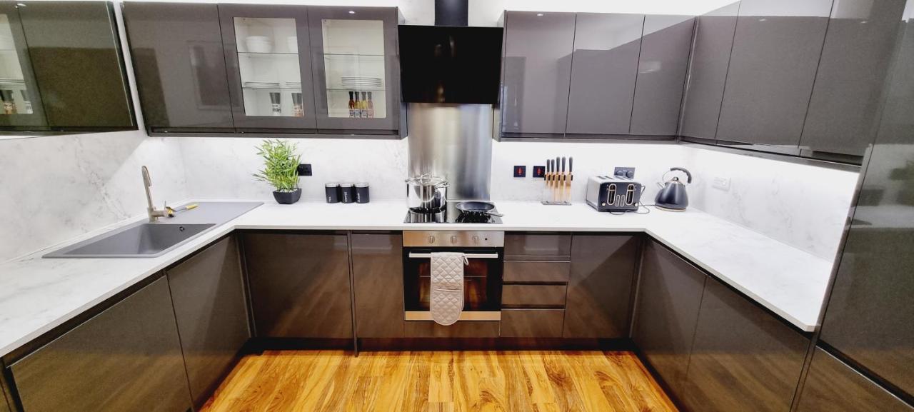 Double King Suite, Canary Wharf Waterfront ลอนดอน ภายนอก รูปภาพ