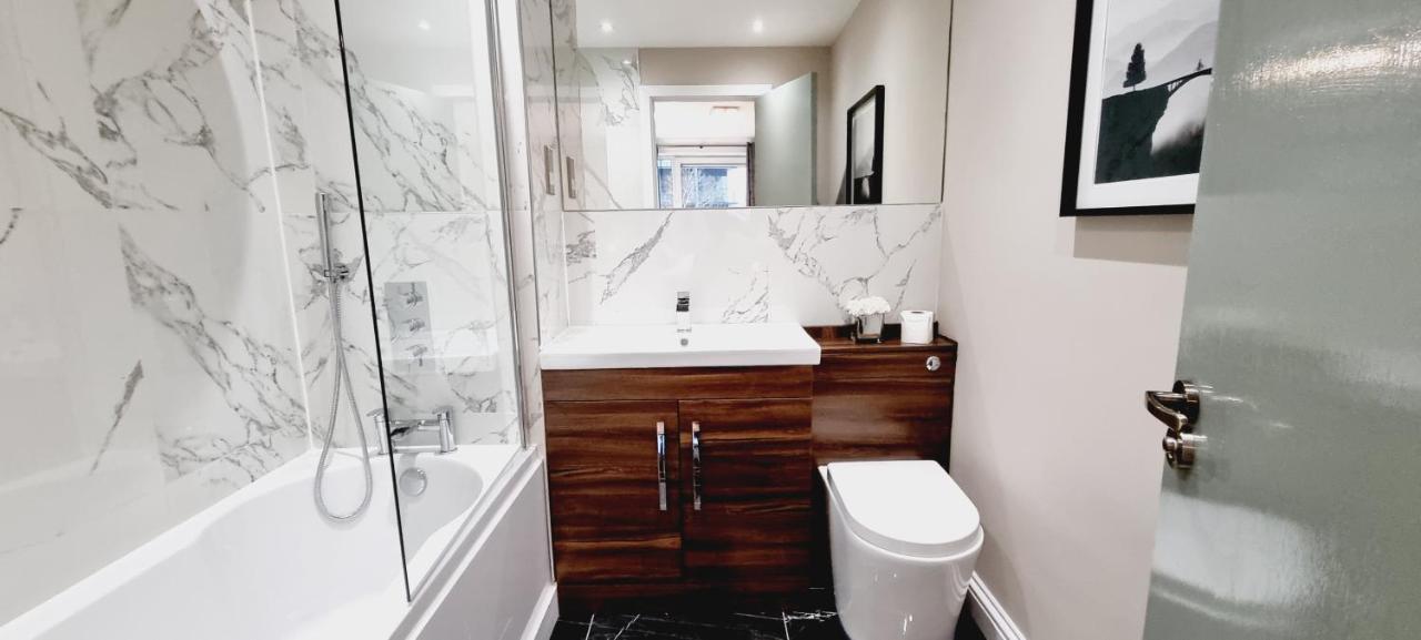 Double King Suite, Canary Wharf Waterfront ลอนดอน ภายนอก รูปภาพ