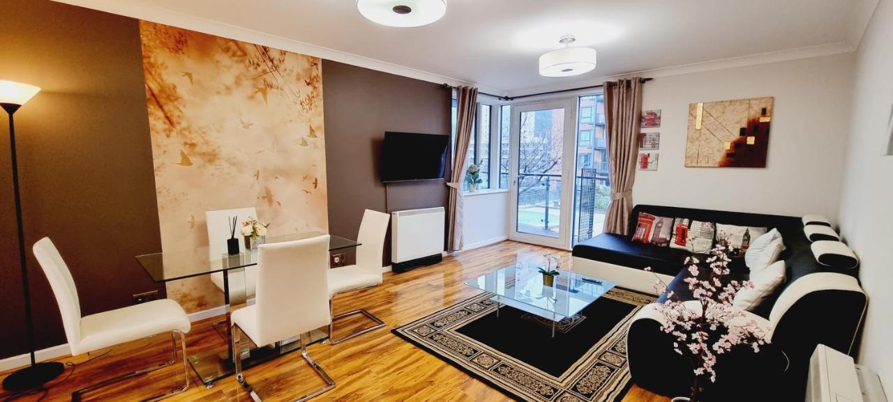 Double King Suite, Canary Wharf Waterfront ลอนดอน ภายนอก รูปภาพ